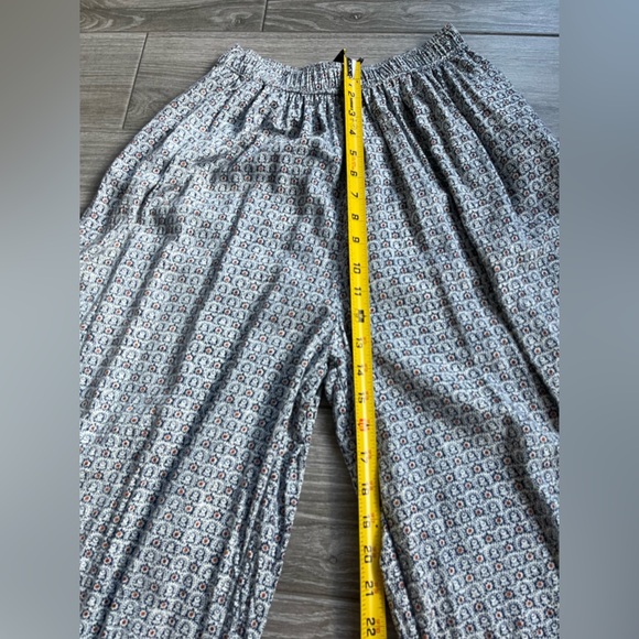 Abercrombie & Fitch| Boho Wide Leg Cropped Pants, Size XS•••Geometric Pattern - Picture 13 of 13